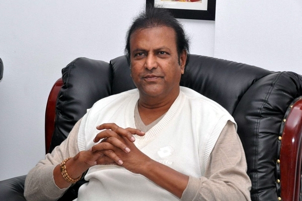 Mohan babu escaped from an accident