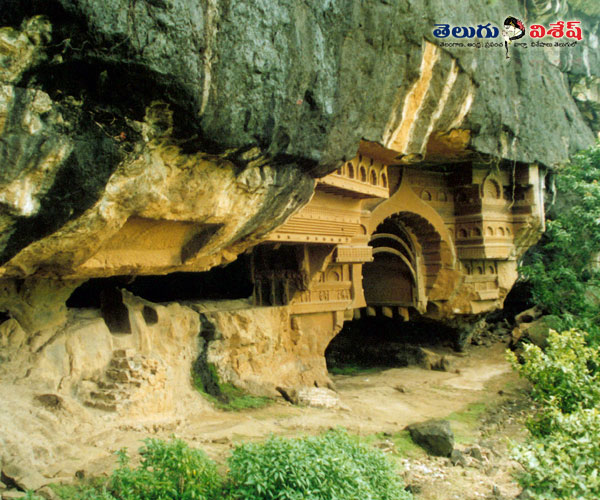 కర్ల - భజ గుహలు | caves mysteries | caves in india | Photo of 0