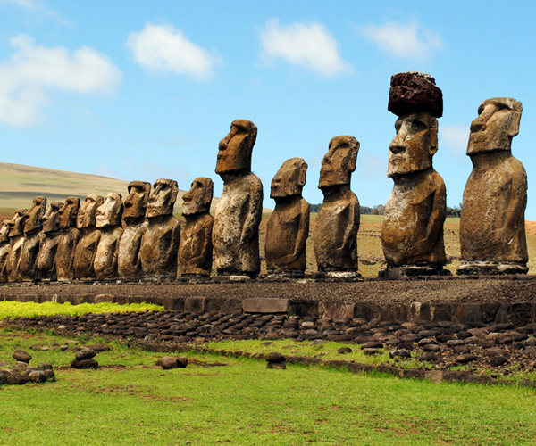 మోయి (Moai) | Photo of 0 | the best statues | best statues in the world