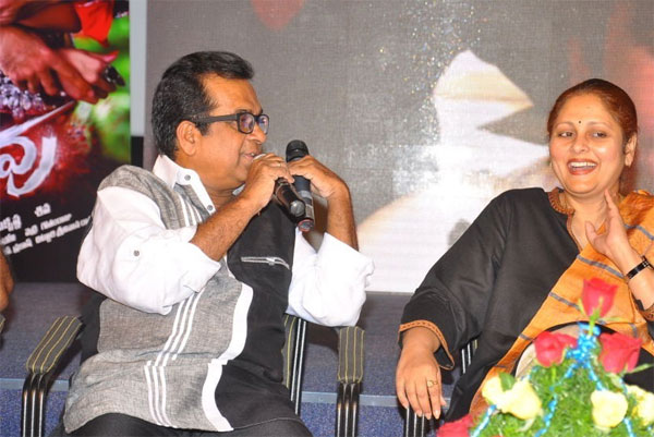 Brahmanandam as Vidya Balan in Daruvu