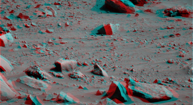 NASA Mars rover Curiosity sends 3D images back to earth 