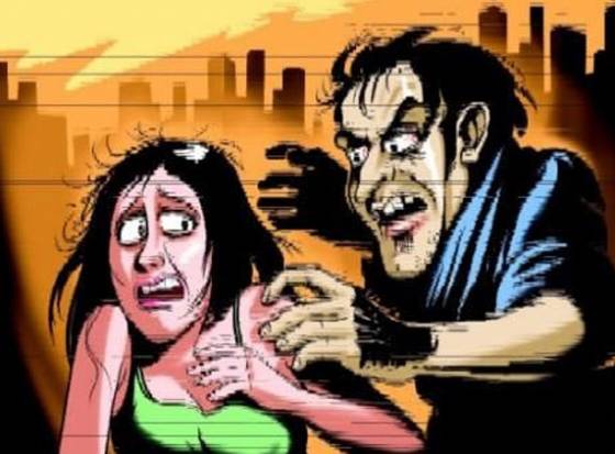 Ex-minister's daughter-in-law molested in West bengal