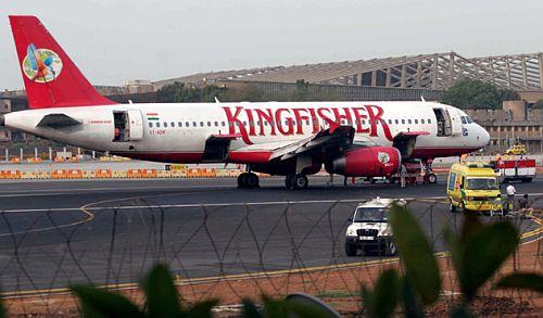 Notice issued to Kingfisher Airlines to vacate Mumbai airport