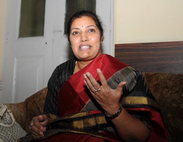 purandeswari fire on balakrishna 