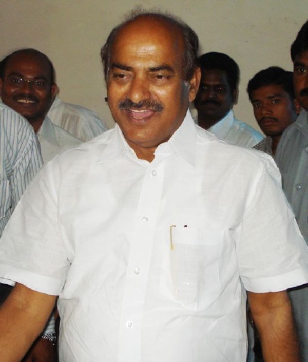 case filed on jc diwakara reddy sons