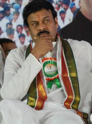 Sonia assures Chiranjeevi of suitable post 