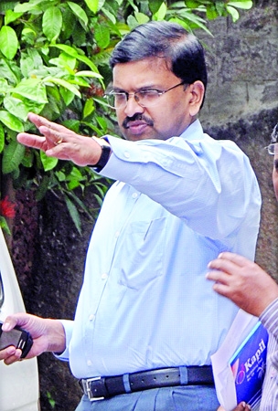 CBI JD Lakshmi Narayana meets CS