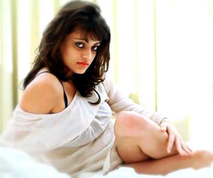Sneha-Ullal-Hot-Shoot-for-B