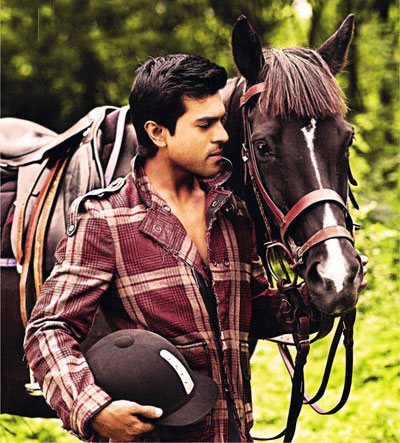 With this, film producers and Ram Charan are looking for a new director. The buzz is that young director Sampath Nandi (of Yemaindi Eevela) had narrated a 