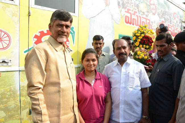 Chandrababu Naidu completes two thousand kilometers