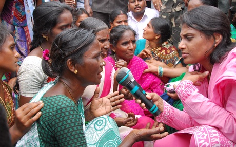 sharmila crosses 1000-km mark in padayatra 