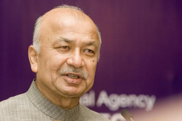 shinde says sorry, regrets hindu terror remarks