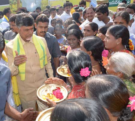 Chandrababu Naidu to break YSR record