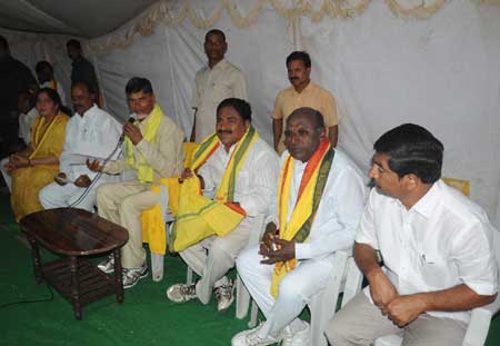Chandrababu Naidu comments on CM Kiran 
