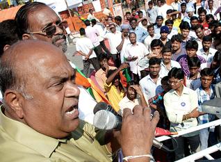 nagam janardhan reddy comment on congress party 
