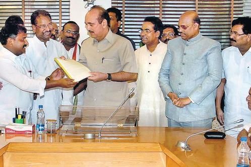 decision on telangana may be delayed: ghulam nabi azad