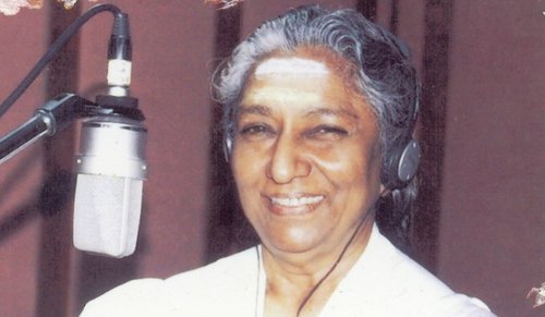 Playback singer S Janaki rejects Padma Bhushan 