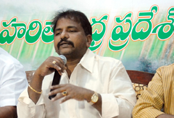 Minister Sailajanath Fires On KCR