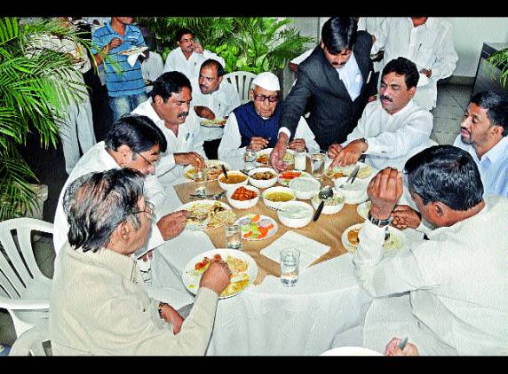 Konda Laxman and Lagadapati meet