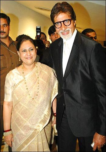 Amitabh-Jaya celebrate 39th wedding anniversary