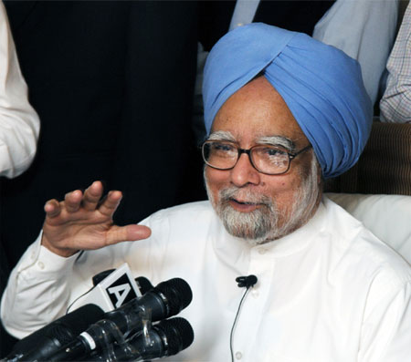 President of Paraguay meets Manmohan Singh in Delhi 