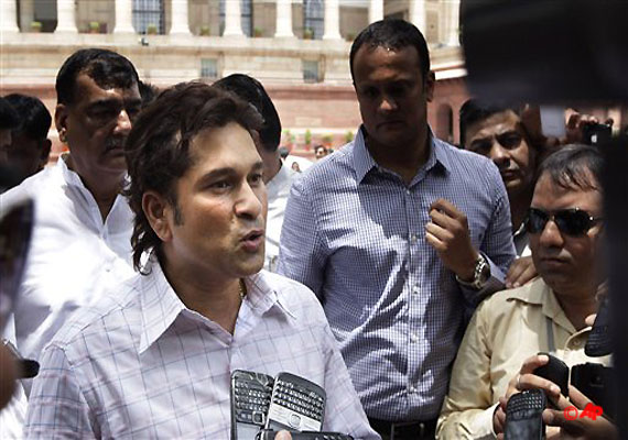I won't shout in Rajya Sabha to express my views, says Tendulkar