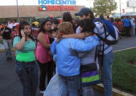 Chile orders evacuation after strong quake