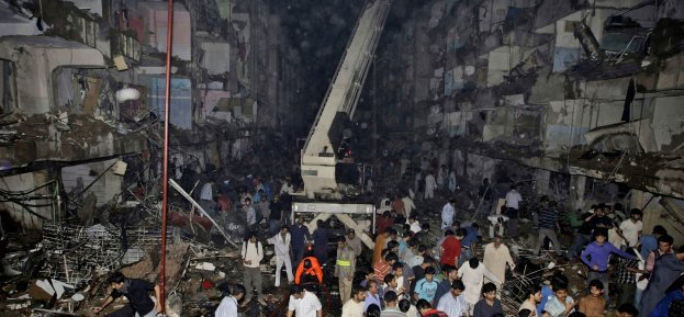 karachi bomb death toll rises to 45
