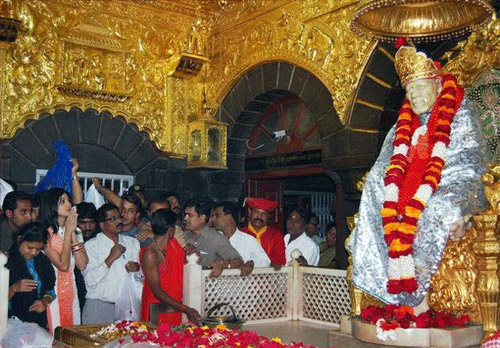 saibaba temple in shirdi grapples with severe water crisis