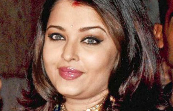Sexy Aishwarya Rai Latest Hot Photos