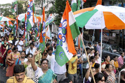 Mamata-Banerjee-walks