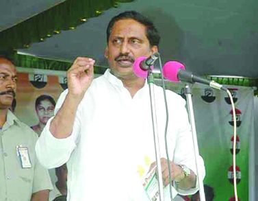 My dad helped YSR's dad: CM 