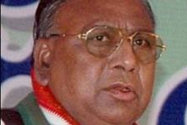 Congress MP, V Hanumantha Rao comments on Chandrababu