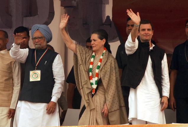 sonia gandhi fired on political parties