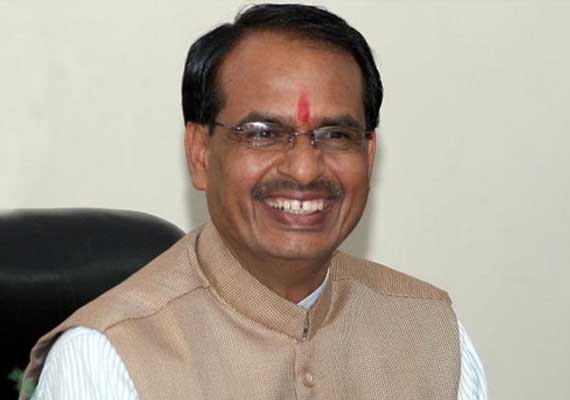 Madhya Pradesh CM opposes dominance of English