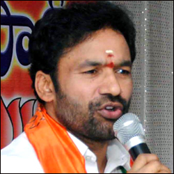 BJP Leader Kishan Reddy Fires on MIM