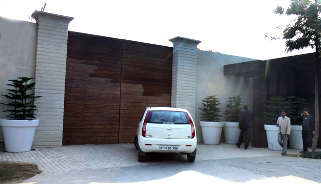 Ponty Chadha, brother killed in firing at farmhouse in Delhi 