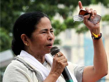 Mamata brings anti-FDI war to Jantar Mantar 