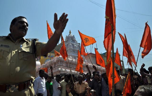 Theft in temple triggers tension in old city