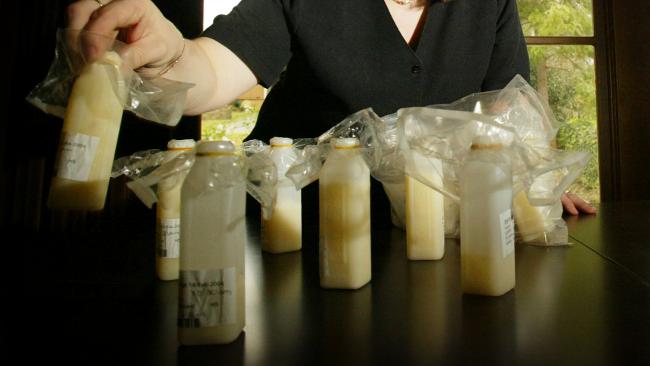 Mothers sourcing breast milk on social media