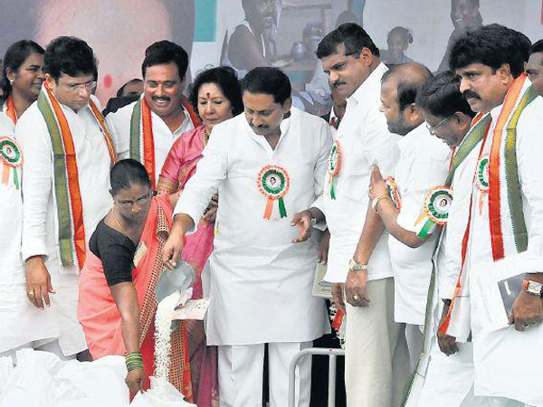 cm kiran kumar reddy inviting national media in ap