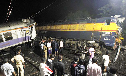 Two dead, 100 injured in Pakistan train collision