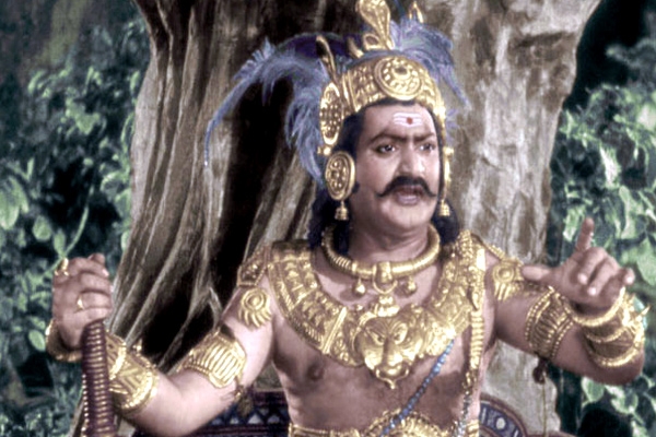 నట యశస్విగా పేరొందిన ఎస్వీ రంగారావు