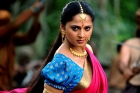 Anushka upset with childrens in rd shooting
