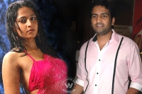 Anushka to act with comedian santhanam