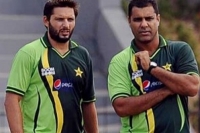 Waqar younis resigns as pakistan cricket coach