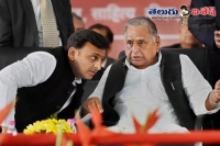 Sp chief mulayam singh expels up chief minister akhilesh yadav