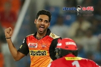 Bhuvneshwar claims fifer as hyderabad beat punjab by 5 runs