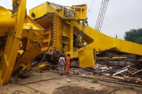 11 killed as crane collapses at hindustan shipyard in visakhapatnam