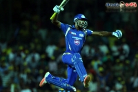 Hardik pandya smashes five sixes in record